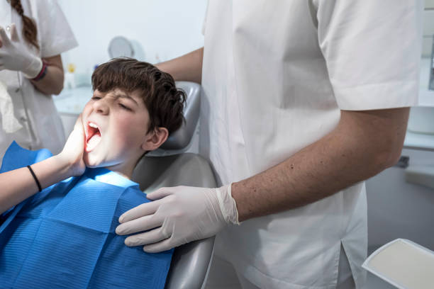 Best Emergency Tooth Extraction in Portland, MI